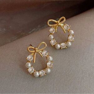 Round stud earrings N230